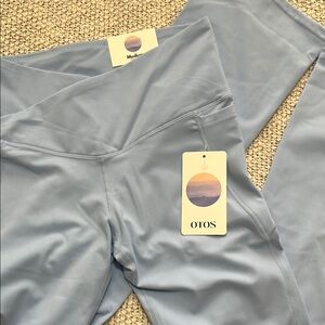 Light Blue Leggings size M